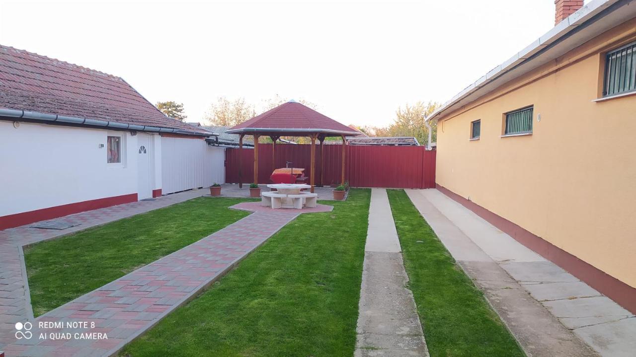 Villa Abacsko Haz à Abádszalók Extérieur photo